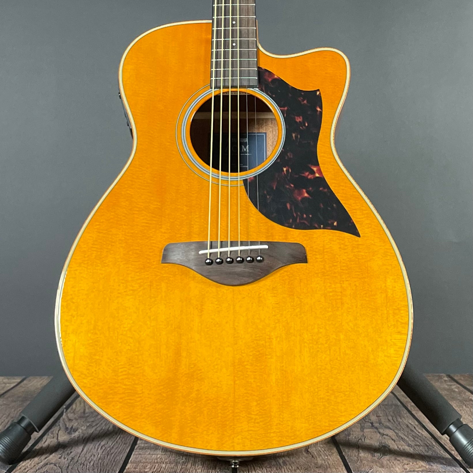 Yamaha AC1M Concert Cutaway, Mahogany - Vintage