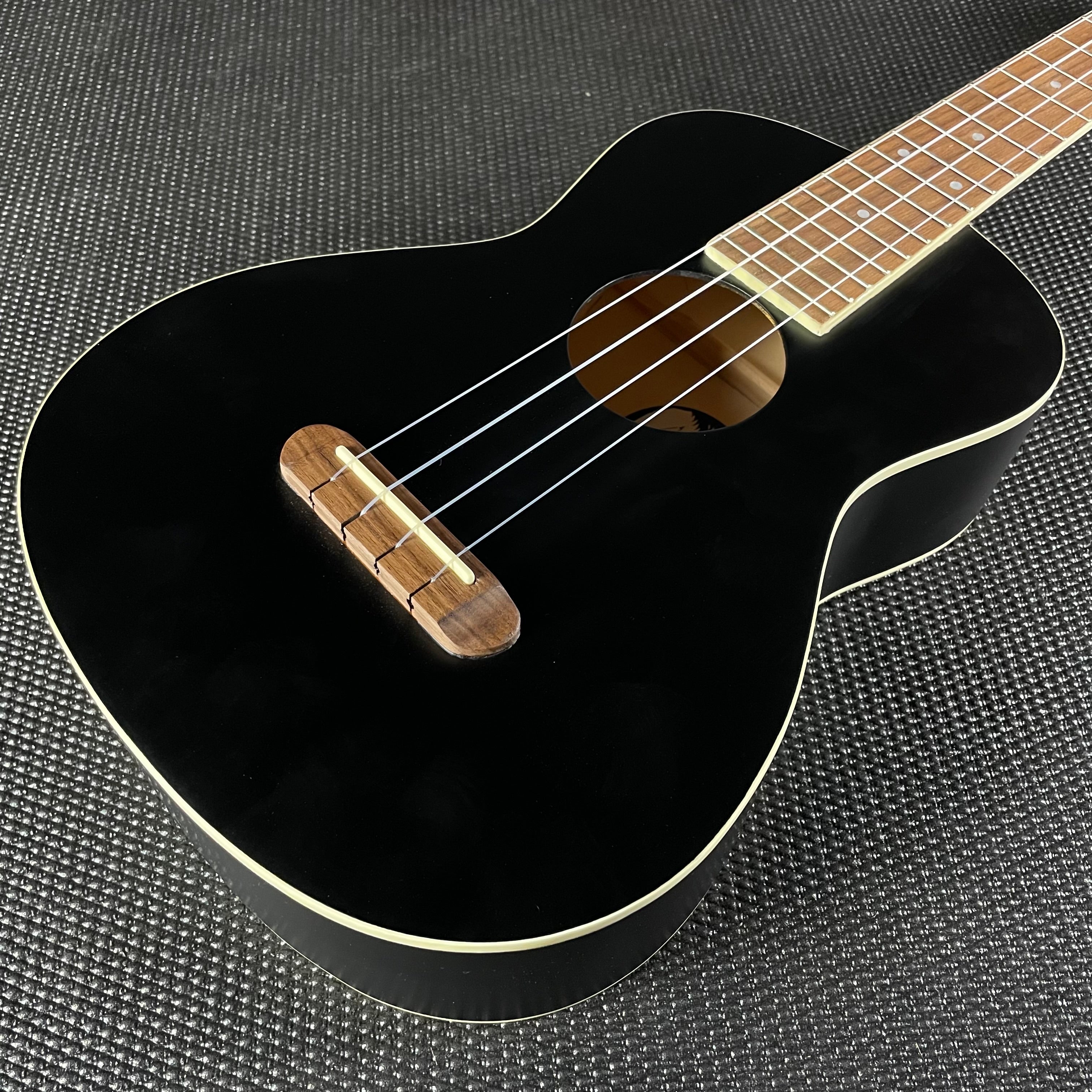 Fender Avalon Tenor Ukulele- Black - Metronome Music Inc.