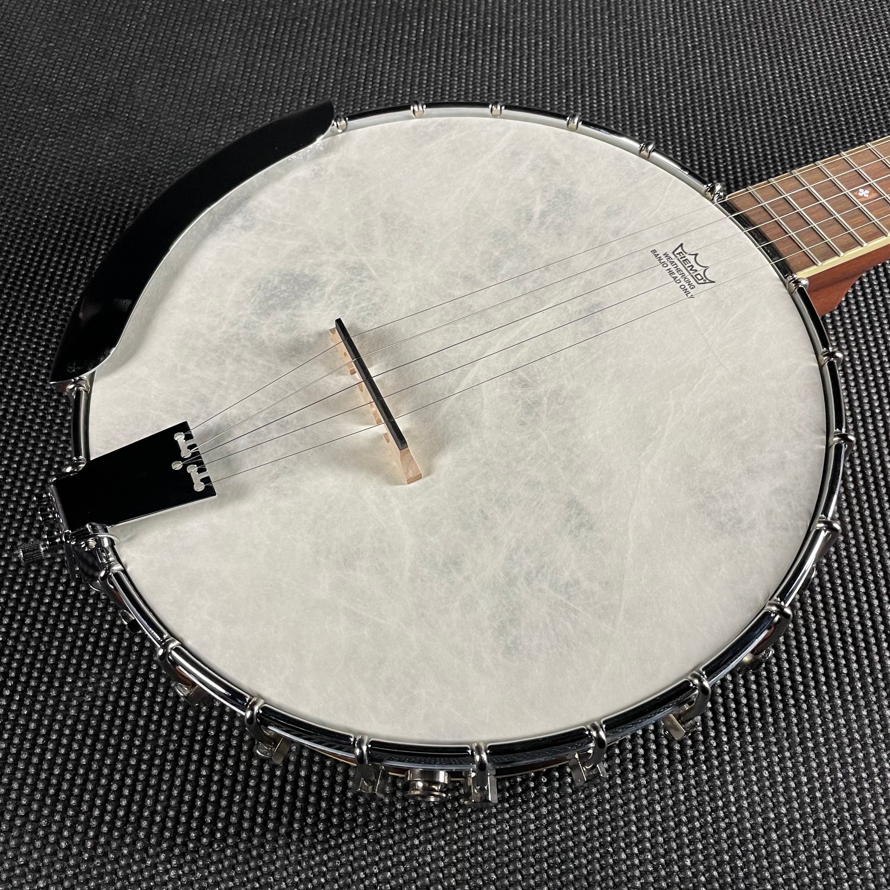 Fender PB-180E Banjo, Walnut Fingerboard- Natural - Metronome Music Inc.