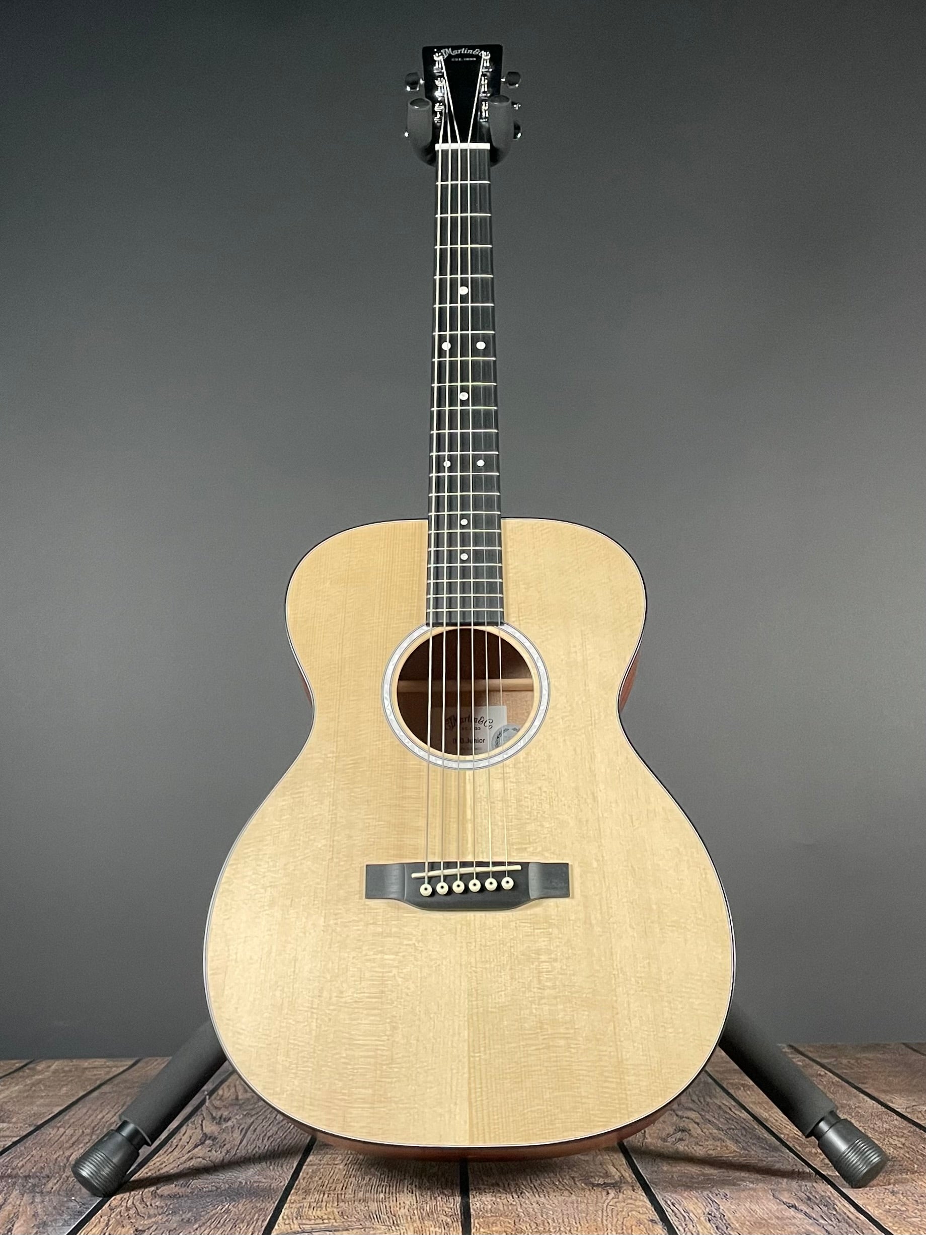 Martin 000Jr-10 Auditorium Junior w/Bag - Natural