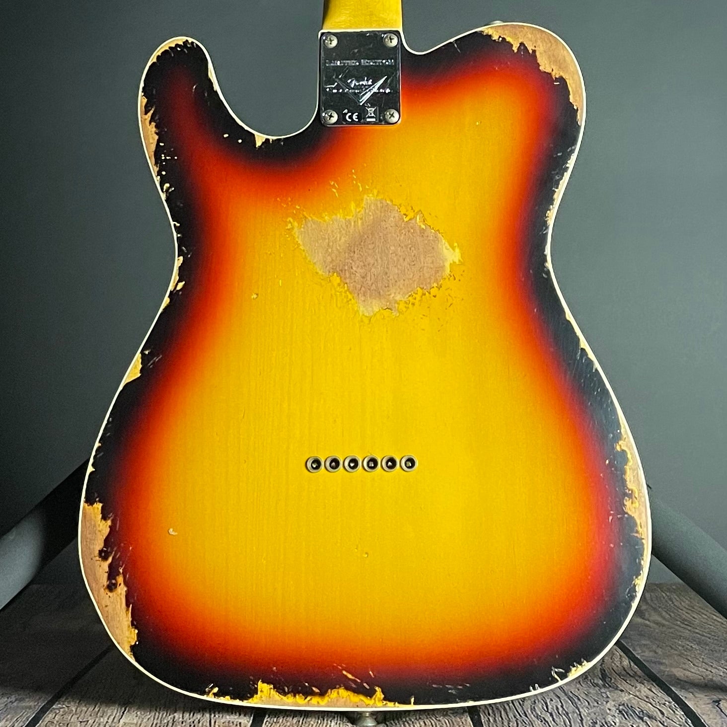 Fender Custom Shop LTD Reverse 1960 Tele Custom, Heavy Relic- 3-Color Sunburst (8lbs 1oz) - Metronome Music Inc.