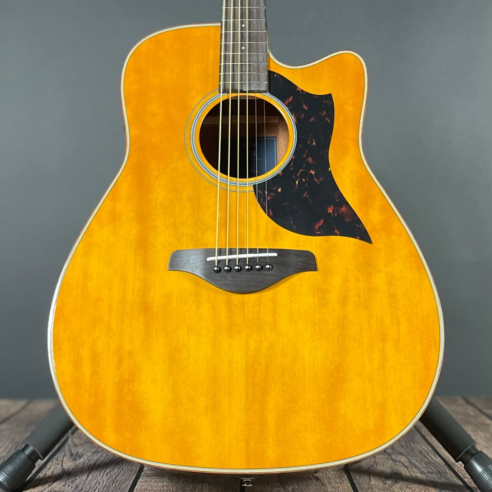 Yamaha A1M Western Cutaway, Mahogany - Vintage