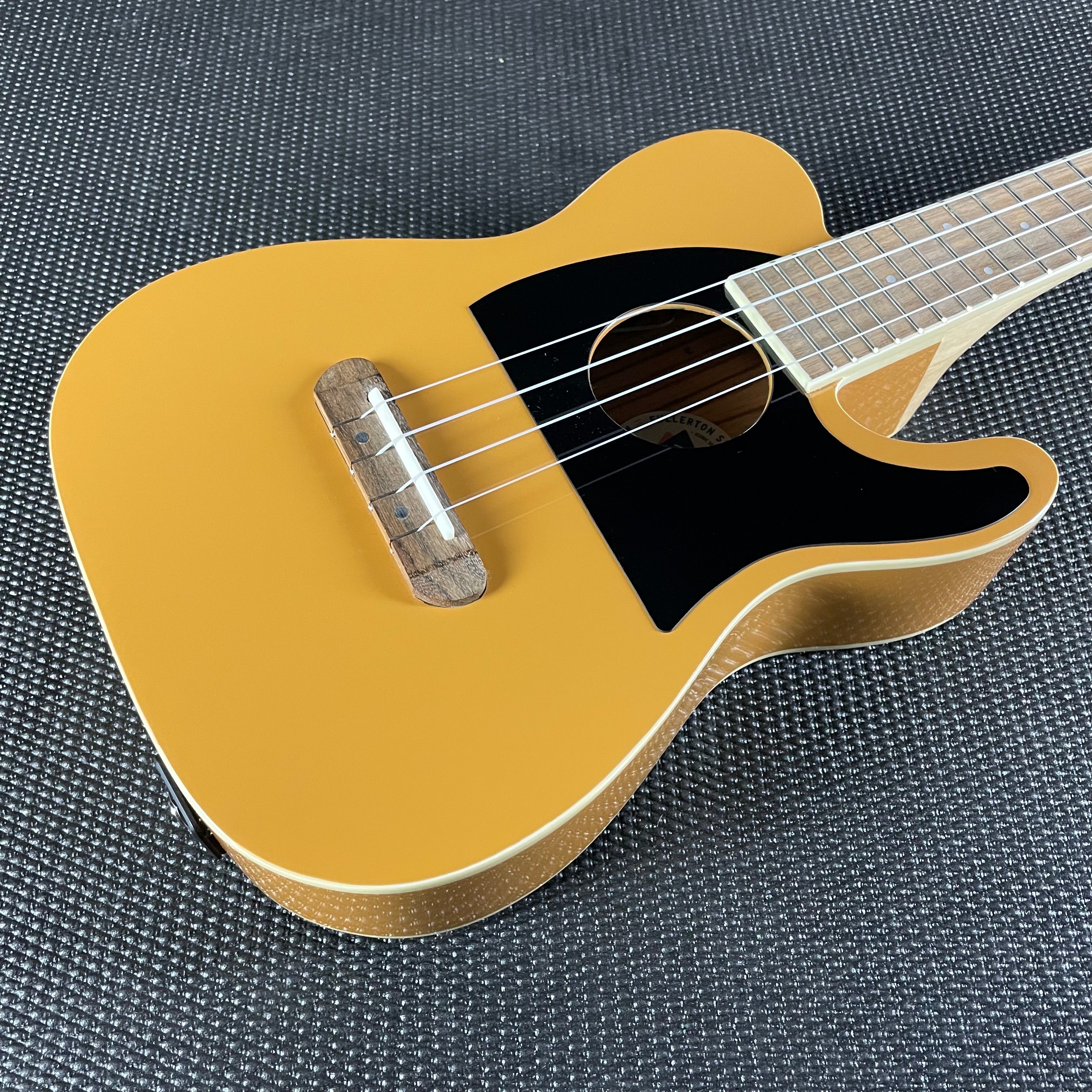 Fender Fullerton Tele Ukulele- Butterscotch Blonde - Metronome Music Inc.