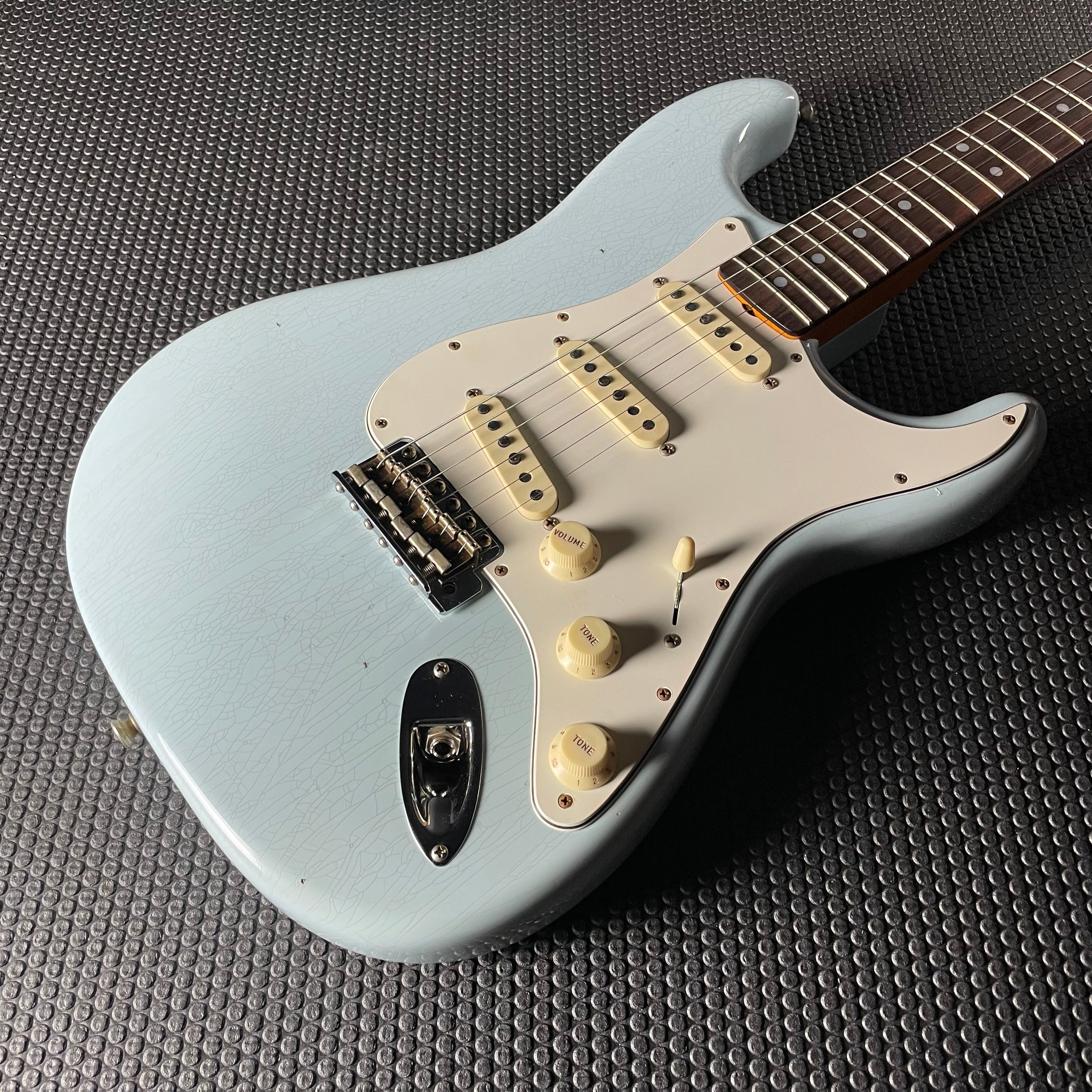 Fender Custom Shop LTD 1964 Stratocaster, Journeyman- Aged Sonic Blue (7lbs 14oz)