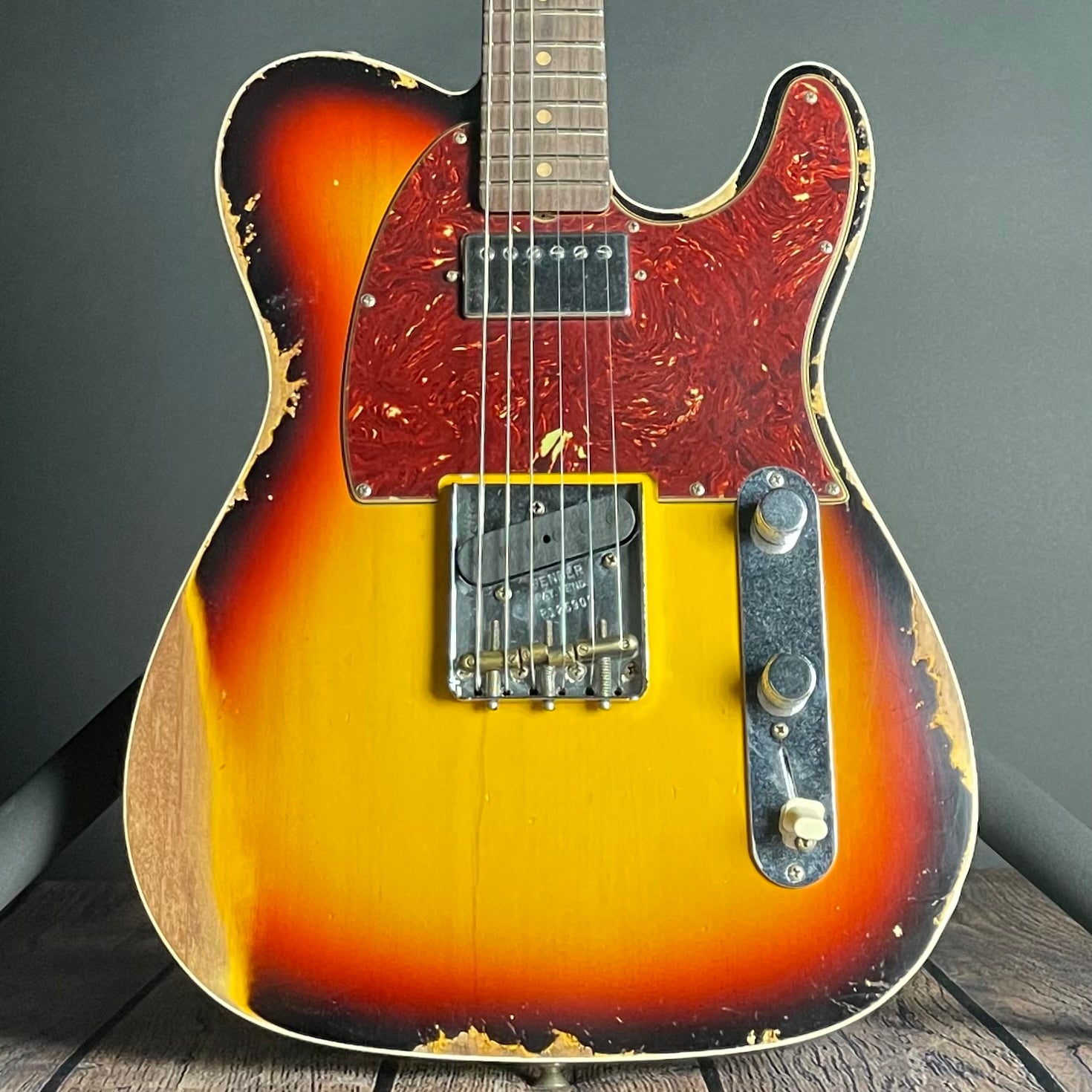 Fender Custom Shop LTD Reverse 1960 Tele Custom, Heavy Relic- 3-Color Sunburst (8lbs 1oz) - Metronome Music Inc.