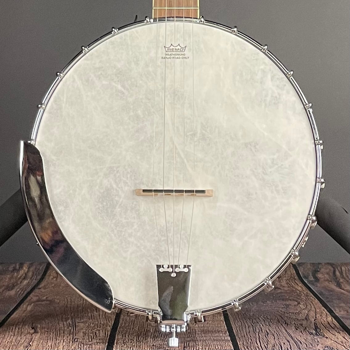 Fender PB-180E Banjo, Walnut Fingerboard- Natural - Metronome Music Inc.