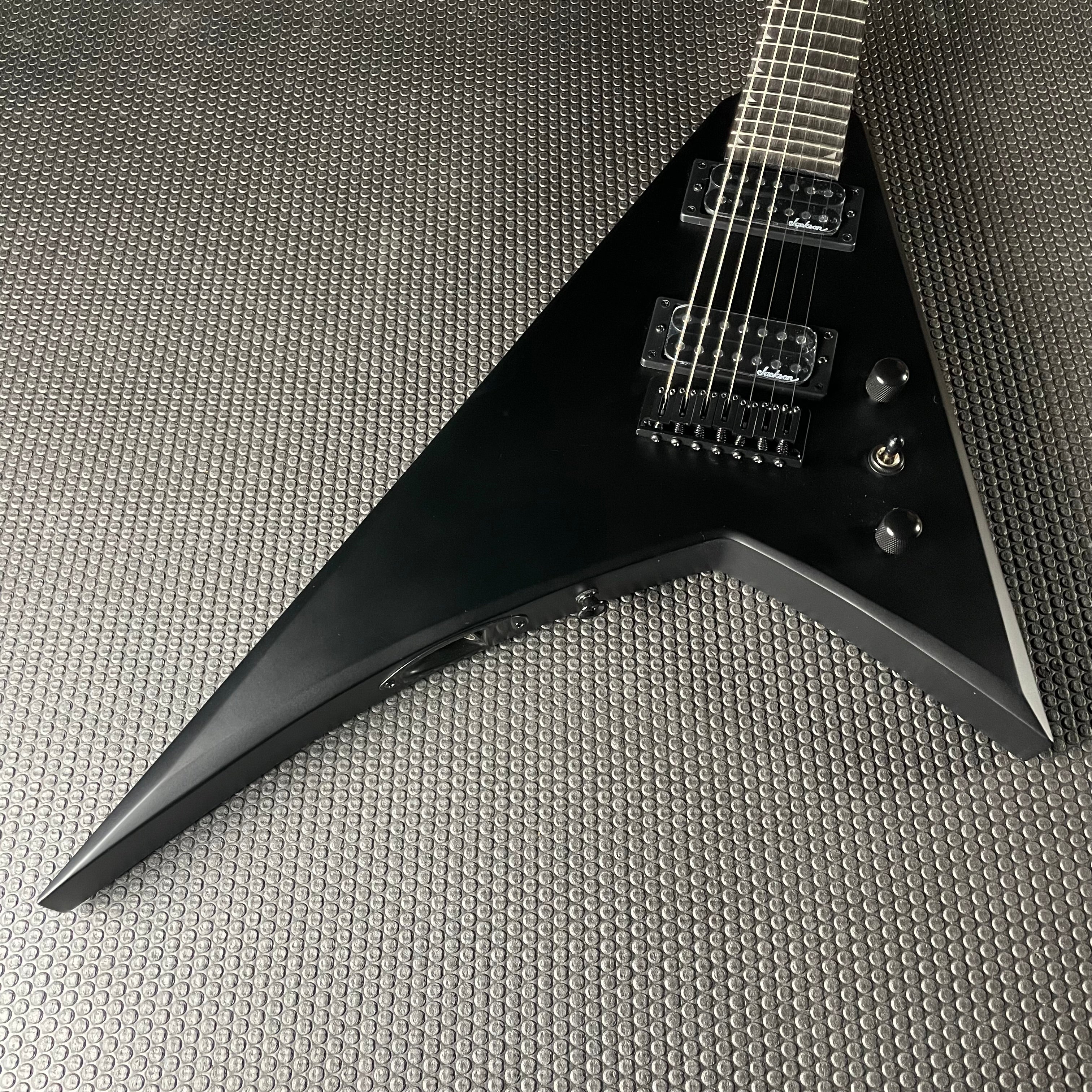 Jackson JS Series Rhoads JS22-7 RR HT, Amaranth- Satin Black (6lbs 7oz)