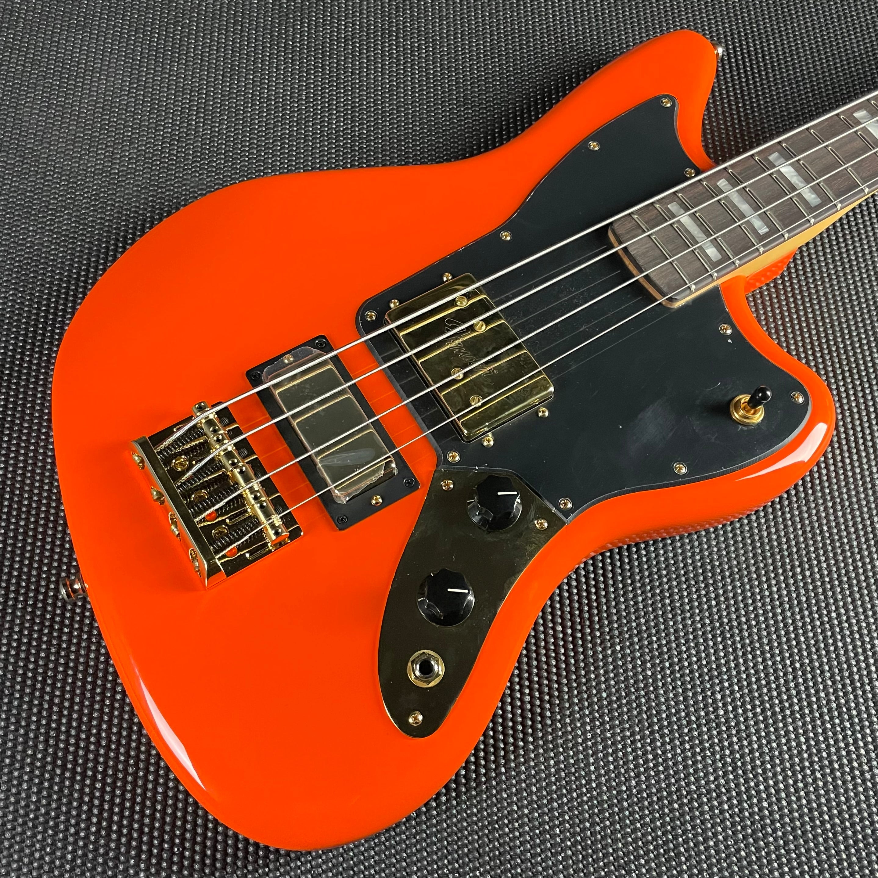 Fender Limited Edition Mike Kerr Jaguar Bass, Rosewood Fingerboard- Tiger's Blood Orange (MX23127654) - Metronome Music Inc.