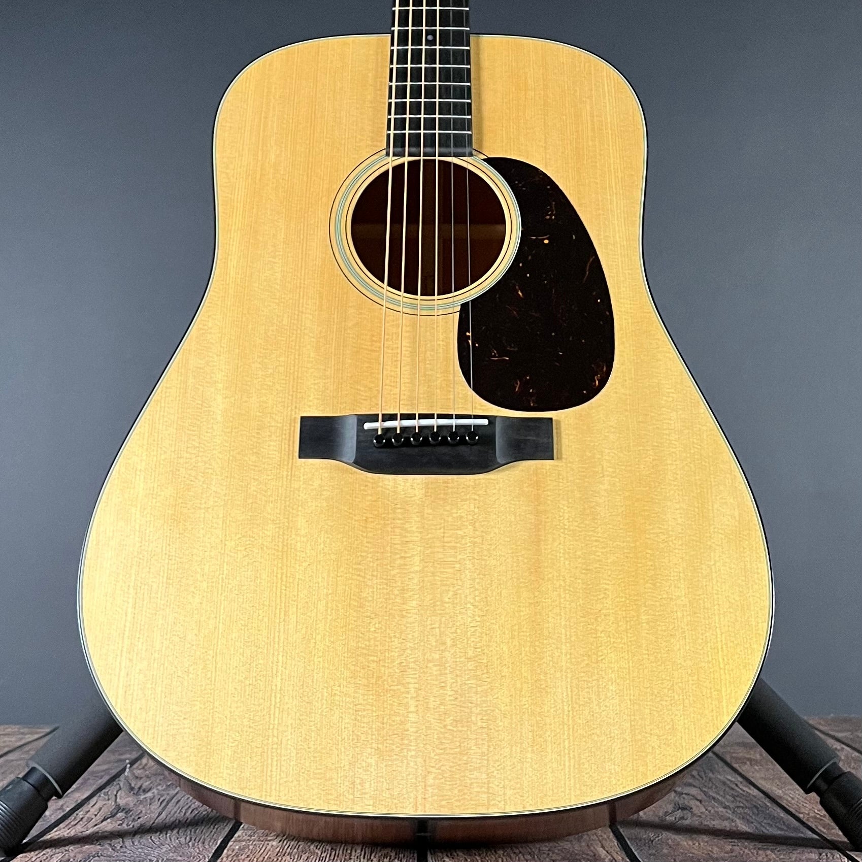 Martin Standard Series D-18 w/Hardshell Case, Rosewood - Satin