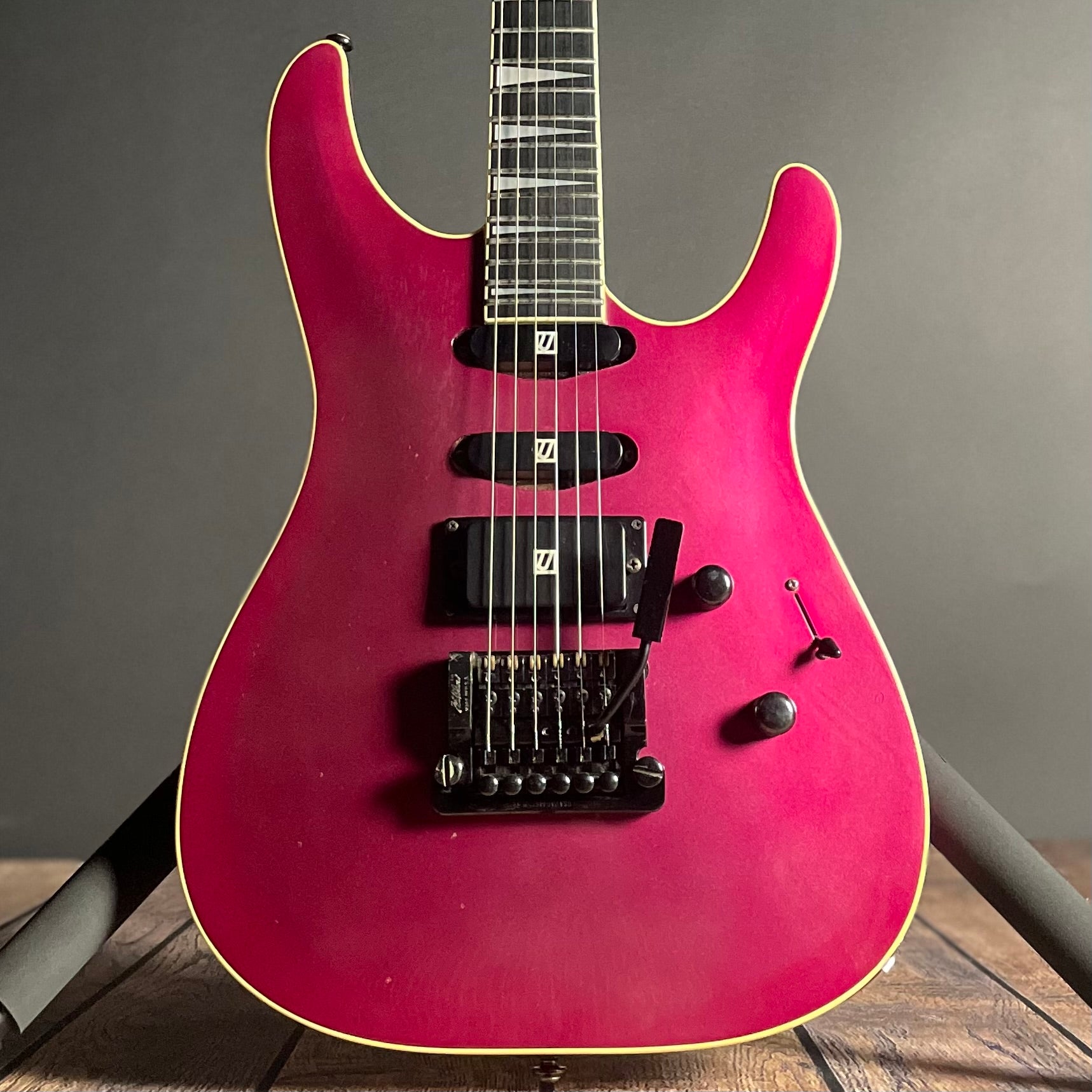 Robin Medley Custom w/OHSC- Sparkle Magenta (1986-87)