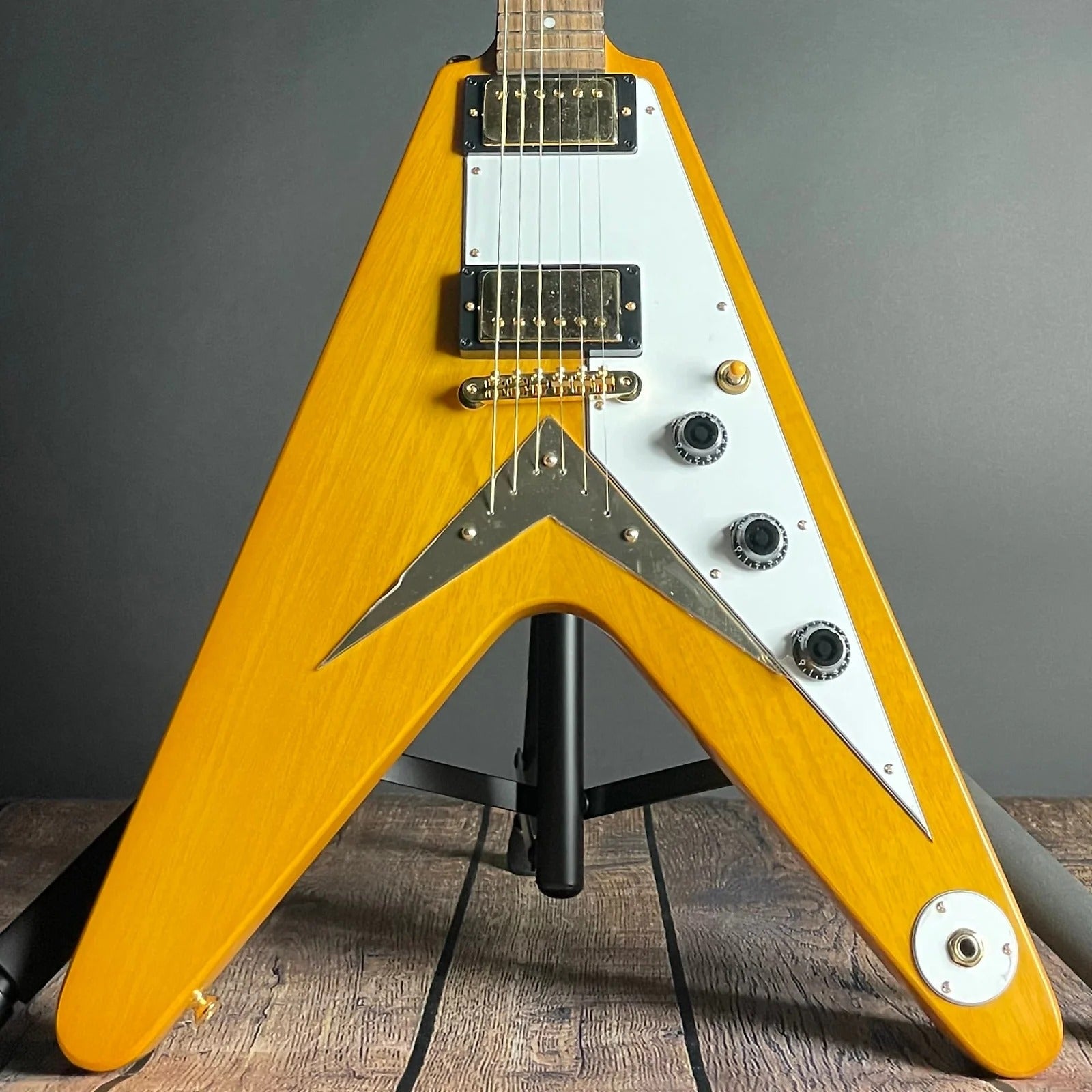 Epiphone 1958 Korina Flying V- Aged Natural (5lbs 11oz)