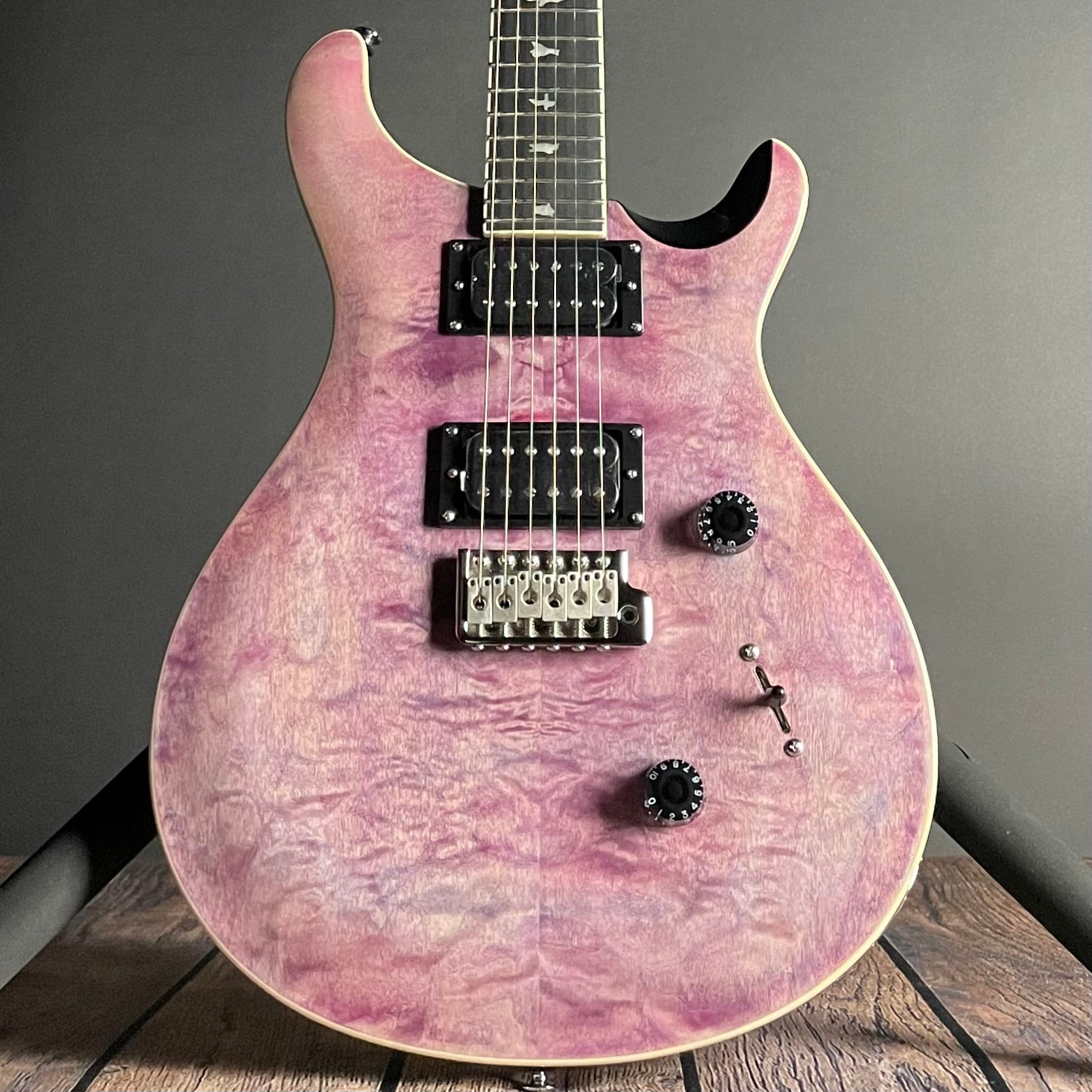 Paul Reed Smith, PRS SE Custom 24 Quilt- Violet (CTIF077505) - Metronome Music Inc.