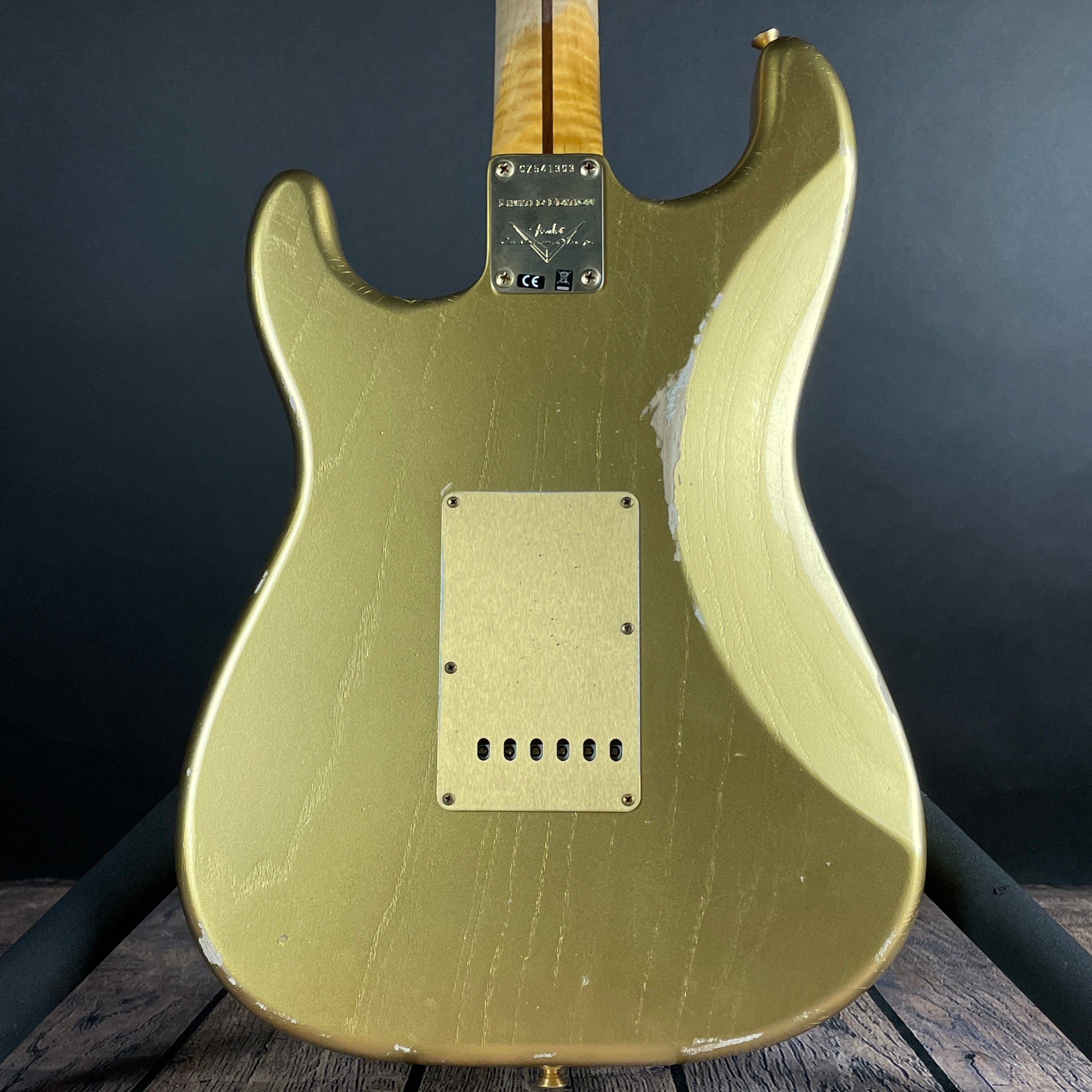 Fender Custom Shop LTD 1955 "Bone Tone" Stratocaster, Relic- Aged HLE Gold (7lbs 12oz) - Metronome Music Inc.