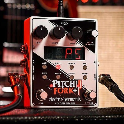 Electro-Harmonix Pitch Fork+ Polyphonic Pitch Shifter - Metronome Music Inc.